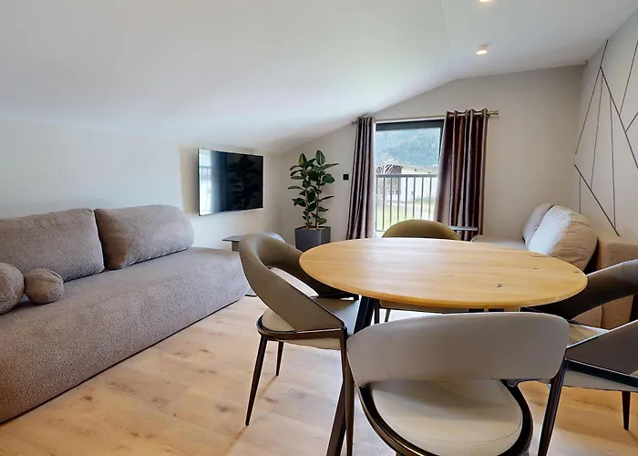 Here Living Διαμέρισμα *