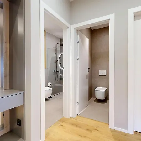 Here Living Apartment *