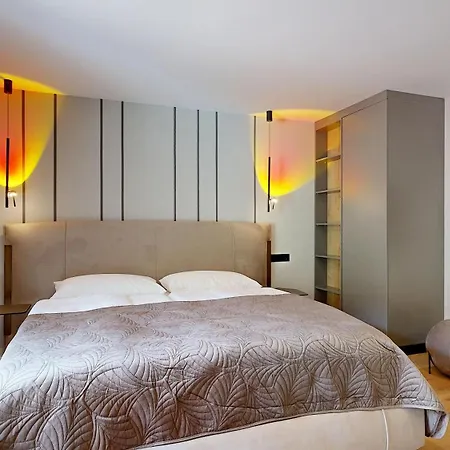 Here Living 티어제